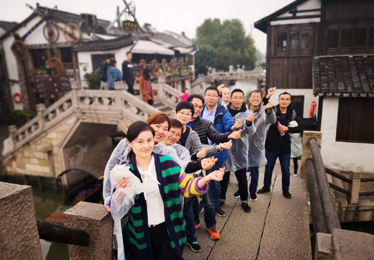 團(tuán)隊(duì)拓展訓(xùn)練